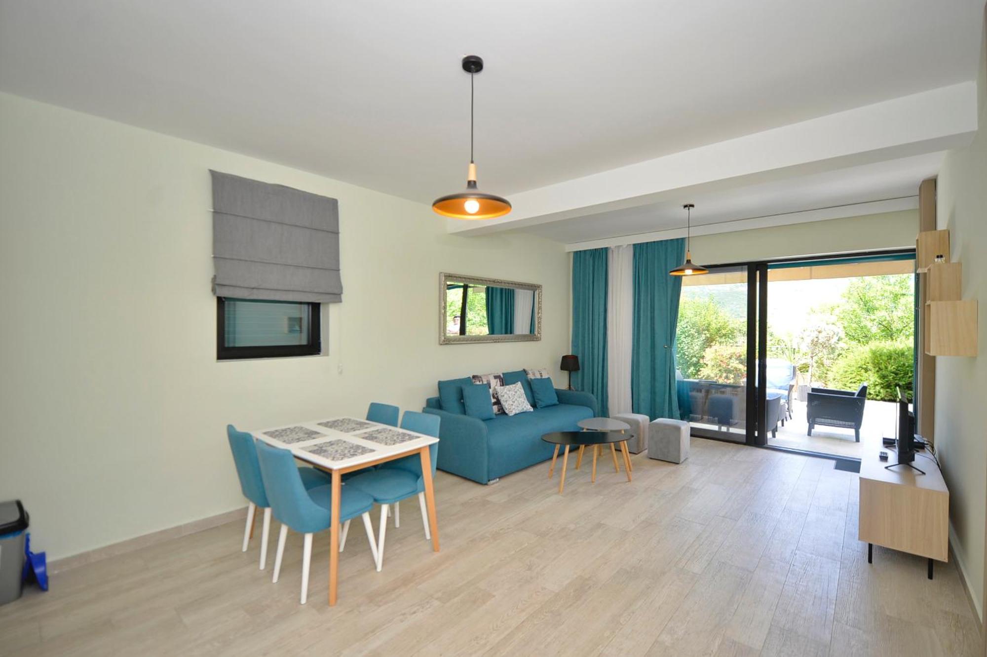 Apartments Boka Blue Dobrota Cattaro Esterno foto