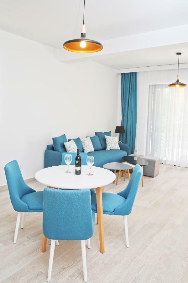 Apartments Boka Blue Dobrota Cattaro Esterno foto